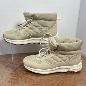 Eddie Bauer Balasana Beige High-Top Sneakers/booties. Size 9.